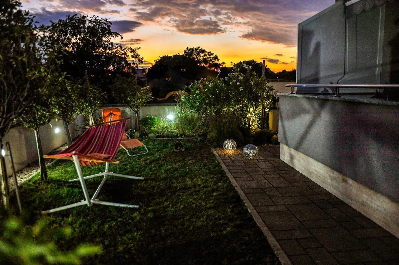 Apartment Secret Garden 2 Затон